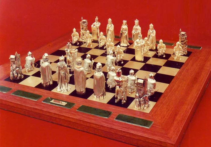 most expensive chess set: J. Grahl Chess Set -$450,000